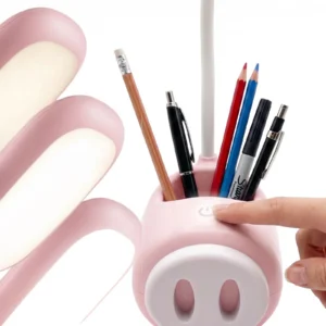 Lampka biurkowa TGX-788 LED, Lampka na biurko dla dzieci z pojemniczkiem na artykuły szkolne. Zmienna jasność oraz barwa światła. Ładowanie przez kabel micro USB.