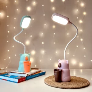 Lampka biurkowa dziecięca Koala LED, Lampka biurkowa dziecięca. 3 tryby jasności 250 Lm; neutralna barwa światła. Pojemniczek na artykuły szkolne