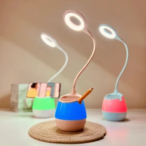 Lampka biurkowo-nocna LED 2w1. Zmiana jasności oraz koloru. Zimna barwa światła. Ładowanie przez kabel micro USB.