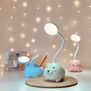 Lampka biurkowa dziecięca Mini Miś LED, Lampka biurkowa dziecięca. 1 tryb jasności; delikatna barwa światła. Pojemniczek na artykuły szkolne