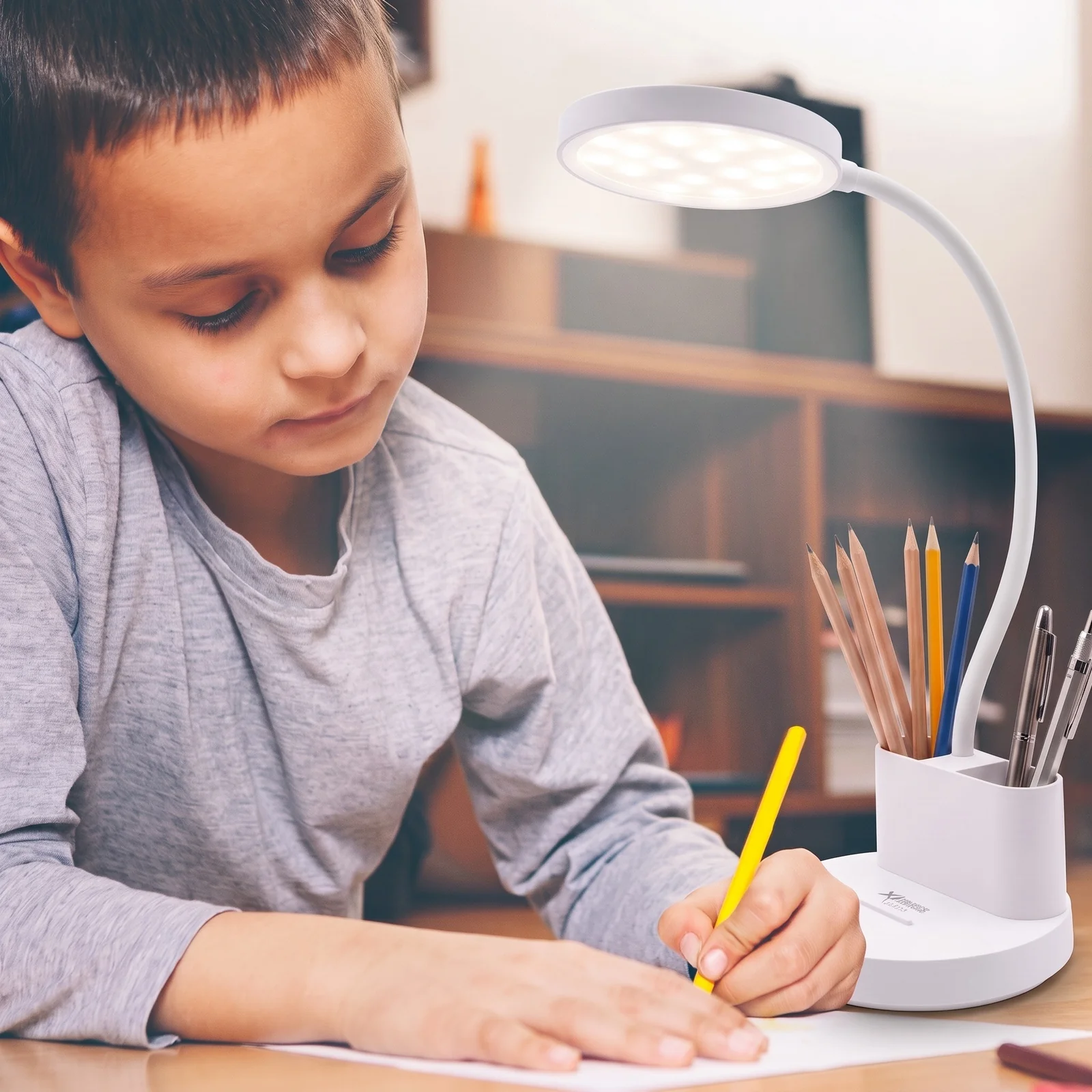 Lampka biurkowa dziecięca TGX-L22 LED, Lampka biurkowa dziecięca z kablem type-c. Zmienna jasność; zimna barwa światła. Pojemniczek na artykuły szkolne