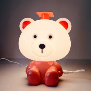 Miś lampka nocna dla pokoju dziecięcego LED, lampka nocna Miś dziecięca, dla dzieci. Ładowanie przez USB sprawia, że jest praktyczna i wygodna. Bezpieczna dla dzieci, dostępna w kolorze brązowym.